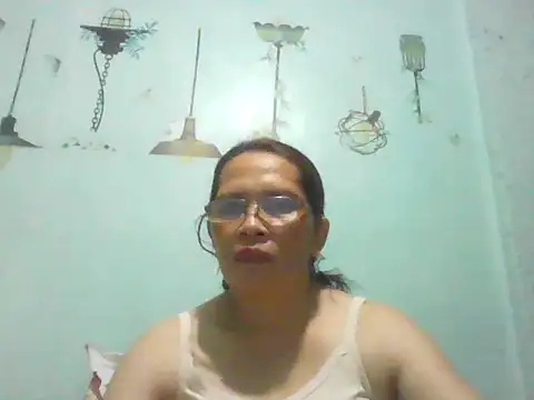momshe2026 online show from 10, 6, 2026
