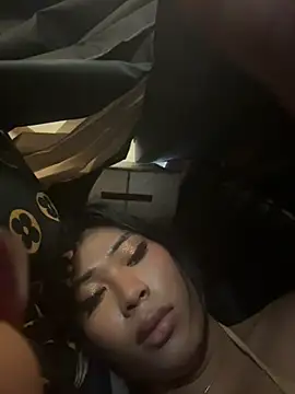hugecock tamira online show from 30, 6, 2026