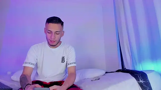 Snapshot of _Kevin_xxx chatting on 26, 9, 2025 Kevin xxx online show from 26, 9, 2025