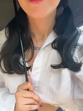 is petite online show from 24, 6, 2026