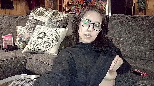 Snapshot of B4BYJINX chatting on 8, 6, 2026 B4BYJINX online show from 8, 6, 2026