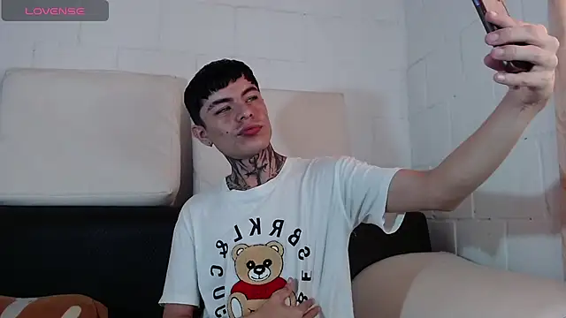 badboy-fox online show from 8, 6, 2026