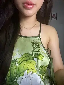 Snapshot of Uri_sexy chatting on 5, 6, 2026 Uri sexy online show from 5, 6, 2026