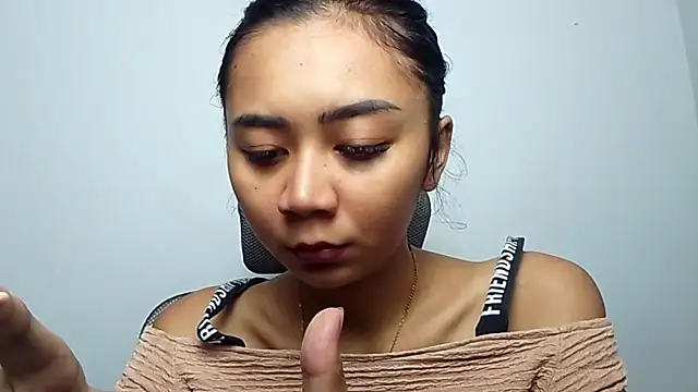 KristieOrtmann online show from 6, 7, 2026