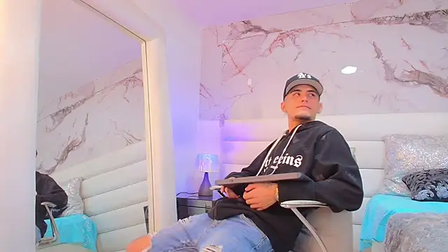 Yoel Boyxx online show from 22, 5, 2026