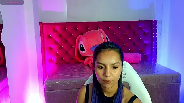 Snapshot of Cami_monroe_m chatting on 29, 5, 2026 Cami monroe m online show from 29, 5, 2026