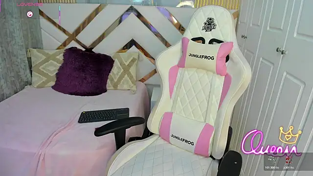 KaylaDavies online show from 28, 7, 2026