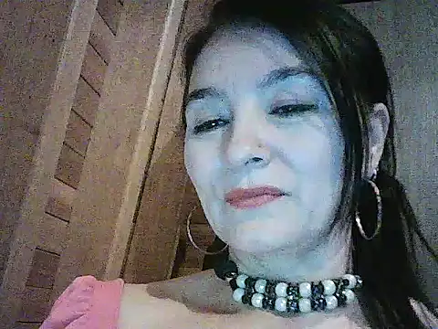Snapshot of Anlly_garcia002 chatting on 3, 6, 2026 Anlly garcia002 online show from 3, 6, 2026