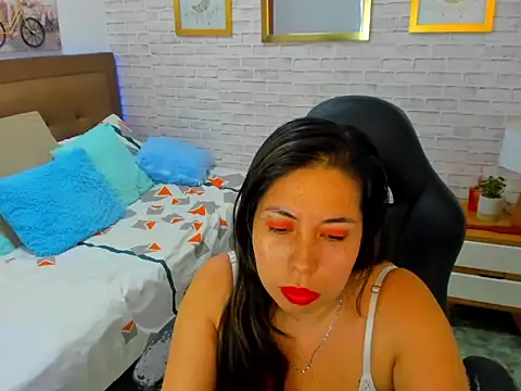 nikki nikoll online show from 27, 7, 2026