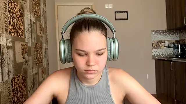 HellyRay online show from 23, 6, 2026