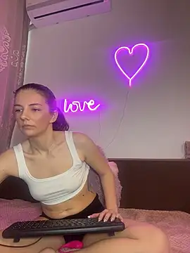 Sabrinee xx divine online show from 22, 6, 2026