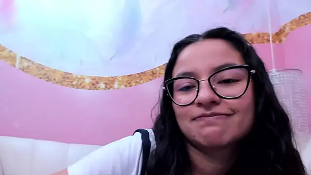AuroraGreyy online show from 17, 7, 2026