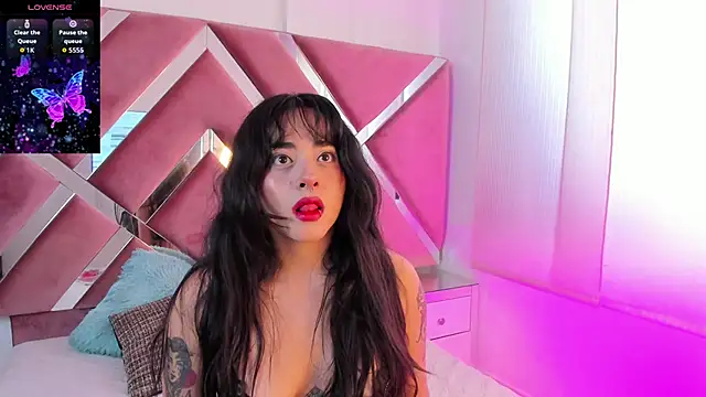 Snapshot of Elena_Tylor chatting on 20, 6, 2026 Elena Tylor online show from 20, 6, 2026
