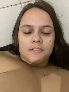 Laryssinha 69 online show from 3, 6, 2026