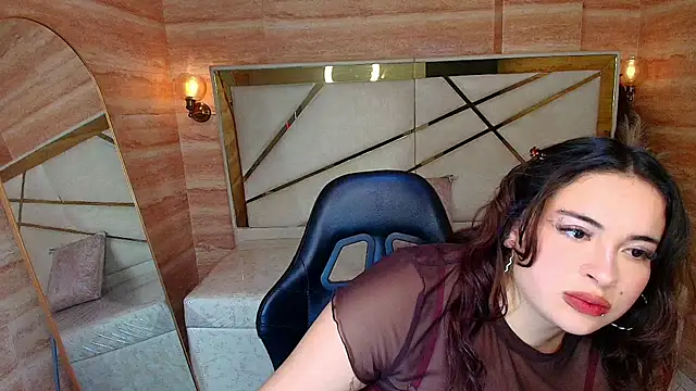 Kiara Moon r online show from 11, 7, 2026