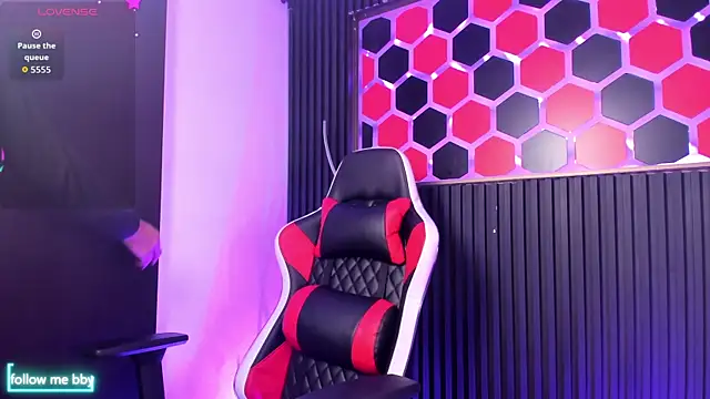 SantyFoxxs online show from 22, 7, 2026