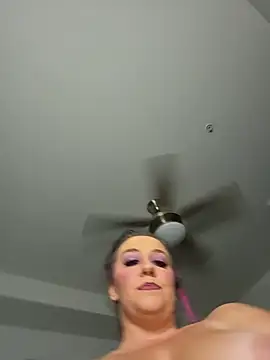 CreamVixen online show from 18, 6, 2026