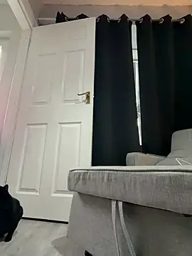 naughtygirl6989 online show from 5, 7, 2026