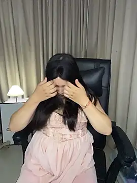 Luckysisi-s online show from 4, 6, 2026