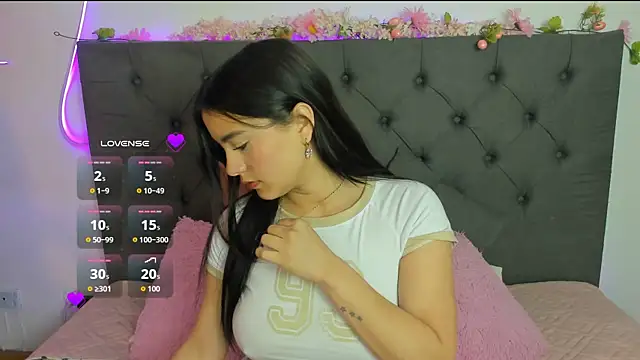 Zoe Queens online show from 15, 7, 2026