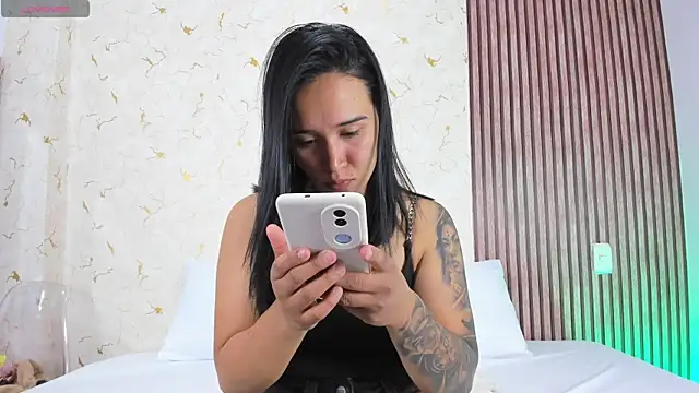 DaniRivers  online show from 27, 7, 2026