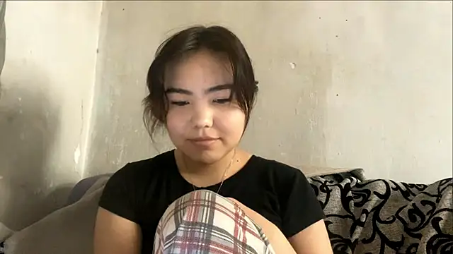 Molly Teddy online show from 25, 5, 2026