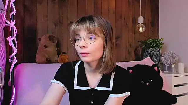 IvoryPesante online show from 19, 6, 2026