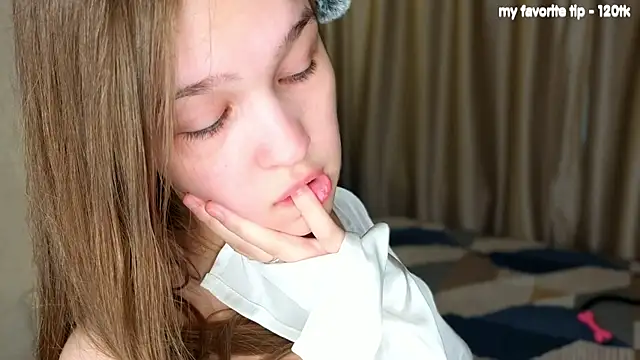 PlayfulMelly online show from 25, 6, 2026