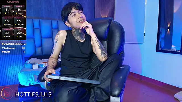 hottiesjuls online show from 28, 7, 2026