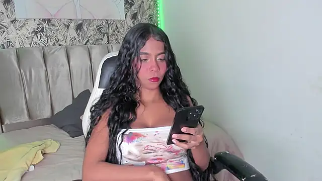 Snapshot of Taniaglam chatting on 17, 6, 2026 Taniaglam online show from 17, 6, 2026