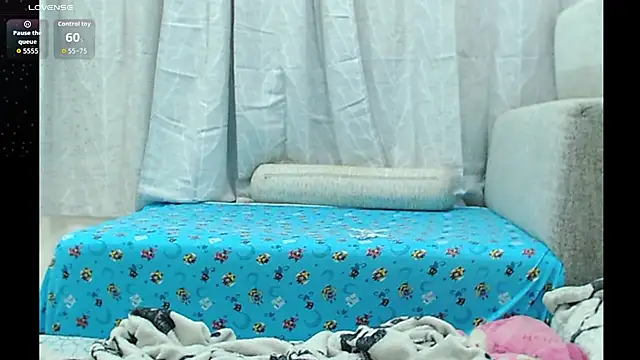PreettyMiaa online show from 10, 7, 2026