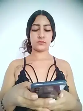 ScarletLovee  online show from 29, 5, 2026