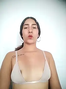 ScarletLovee  online show from 21, 7, 2026