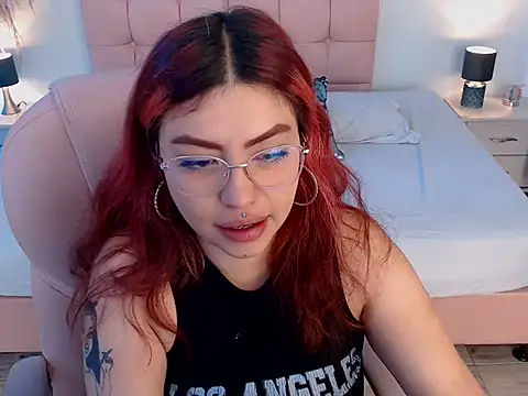 LilMoon  online show from 23, 6, 2026