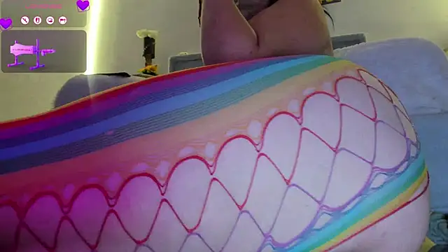 Snapshot of emllirouse chatting on 28, 7, 2026 emllirouse online show from 28, 7, 2026