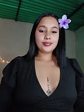 shantall cute online show from 18, 7, 2026