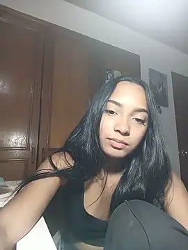 xcleila online show from 3, 6, 2026
