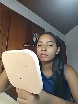 xcleila online show from 8, 6, 2026