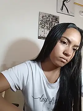 xcleila online show from 20, 6, 2026