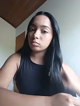 xcleila online show from 8, 7, 2026