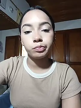 xcleila online show from 9, 7, 2026