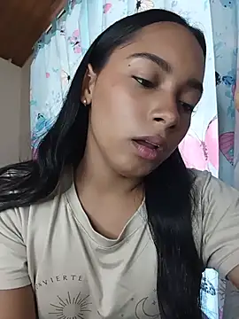 xcleila online show from 11, 7, 2026