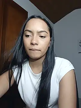 xcleila online show from 23, 7, 2026