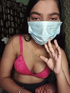 Snapshot of love_kaur chatting on 2, 7, 2026 love kaur online show from 2, 7, 2026
