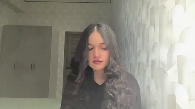 Snapshot of LisetteParajon chatting on 20, 6, 2026 LisetteParajon online show from 20, 6, 2026