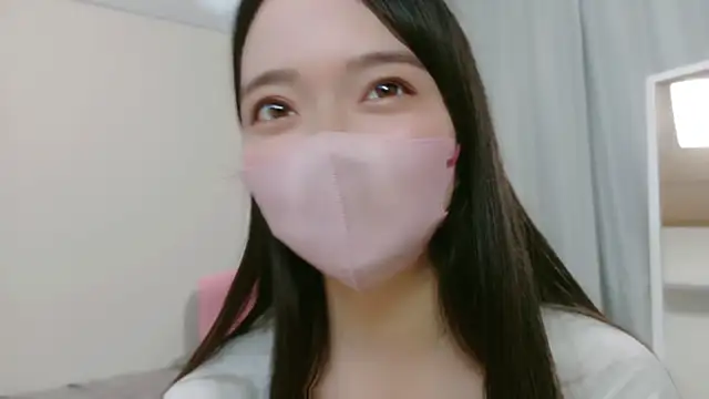 Snapshot of Hikari__o00 chatting on 2, 8, 2026 Hikari o00 online show from 2, 8, 2026