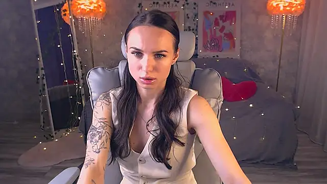 Snapshot of NicoleMerz chatting on 31, 5, 2026 NicoleMerz online show from 31, 5, 2026