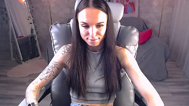 Snapshot of NicoleMerz chatting on 3, 6, 2026 NicoleMerz online show from 3, 6, 2026