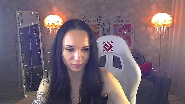 Snapshot of NicoleMerz chatting on 11, 6, 2026 NicoleMerz online show from 11, 6, 2026