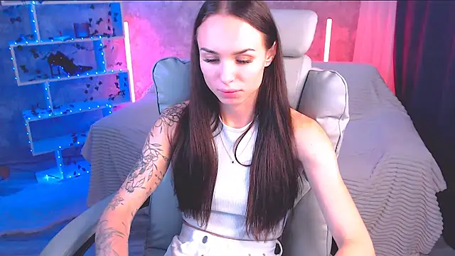 Snapshot of NicoleMerz chatting on 25, 7, 2026 NicoleMerz online show from 25, 7, 2026